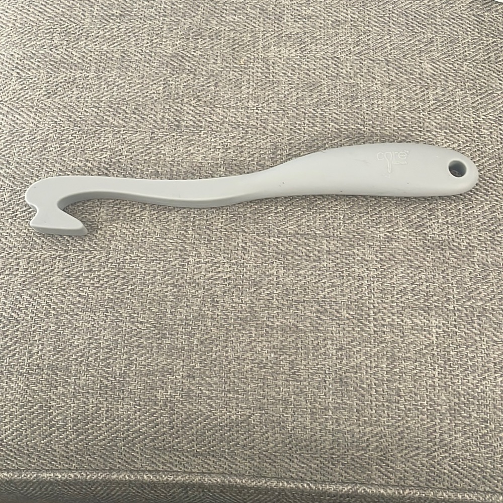 Core kitchen oven rack puller
